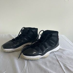 Air Jordan 11 Retro '72-10' Size 10 Black/red SPEEDY FAST SHIPPING
